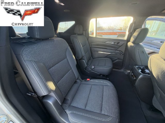 Used 2026 Chevrolet Traverse LT FWD image 32