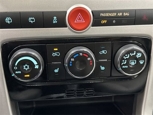 Used 2014 Chevrolet Captiva Sport LTZ image 18