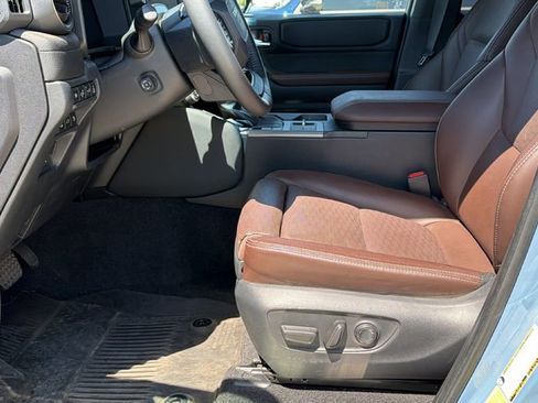 Used 2025 Toyota Land Cruiser w/ Premium Package image 12