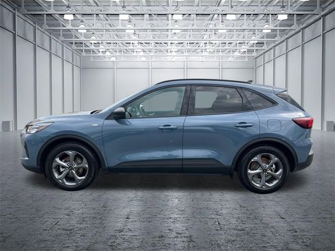 Used 2025 Ford Escape ST-Line image 4