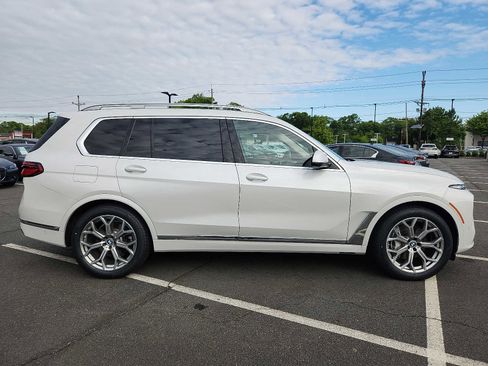 Certified 2024 BMW X7 xDrive40i AWD/4WD image 7
