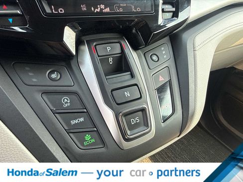 Used 2025 Honda Odyssey EX-L image 18