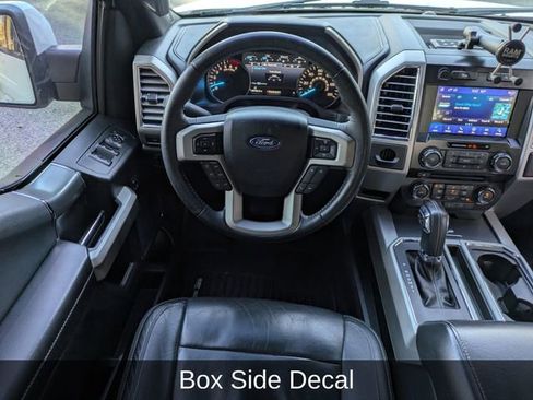 Used 2015 Ford F150 Lariat image 19