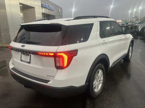 Used 2025 Ford Explorer Active w/ Active Comfort Package AWD/4WD image 7
