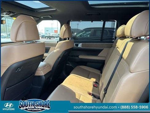 Used 2024 Hyundai Santa Fe Limited AWD/4WD image 10