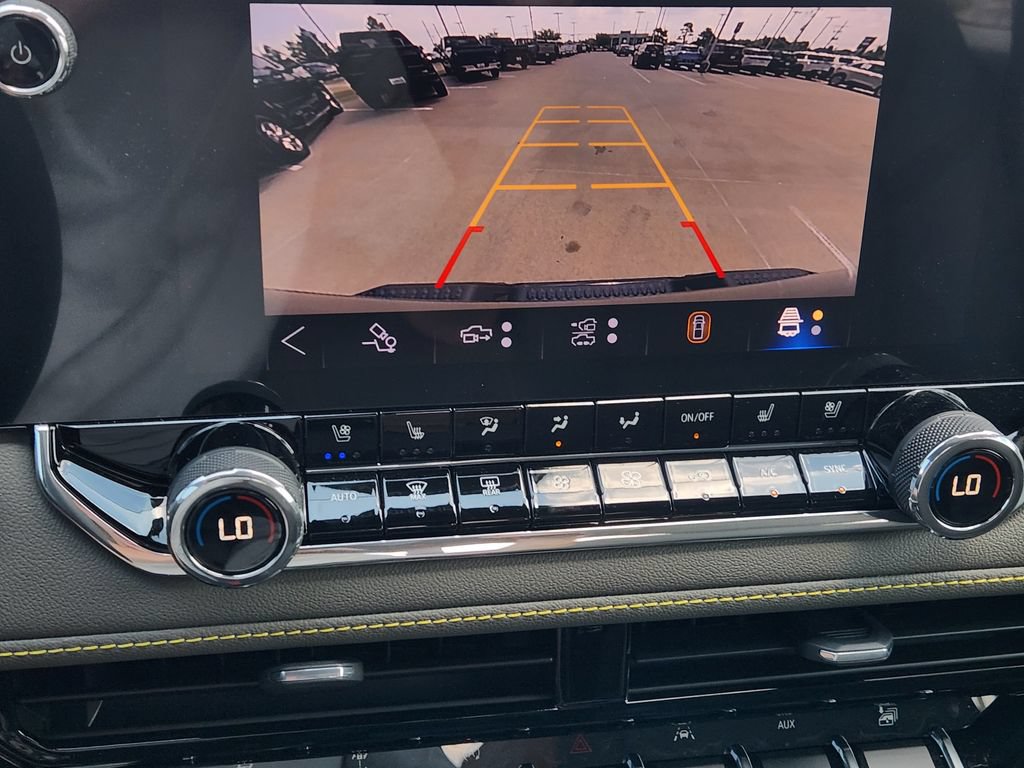 New 2026 Chevrolet Colorado ZR2 w/ Technology Package AWD/4WD image 13