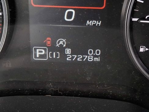 Used 2024 Subaru Crosstrek 2.0i Premium image 12