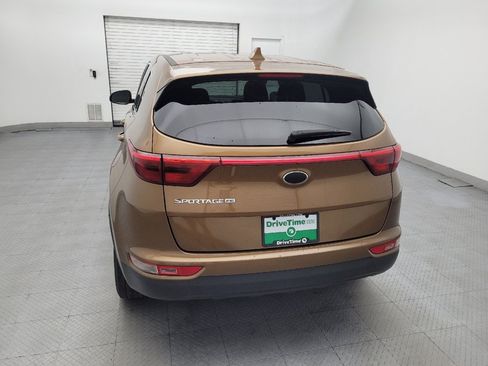 Used 2018 Kia Sportage LX FWD image 6