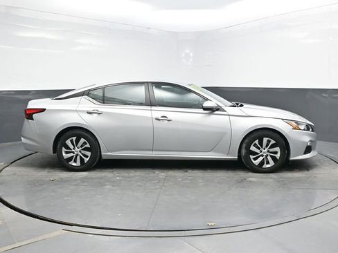 Used 2021 Nissan Altima 2.5 S image 8