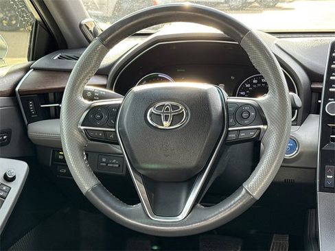 Used 2019 Toyota Avalon Limited image 14