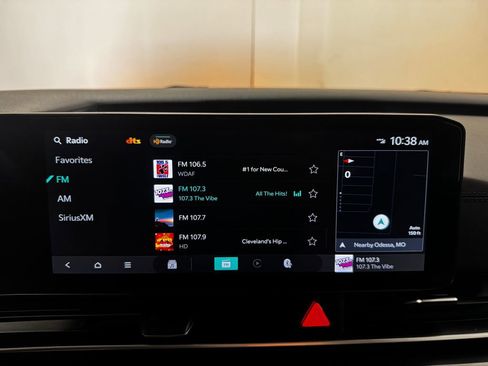 Used 2025 Kia Carnival FWD image 41