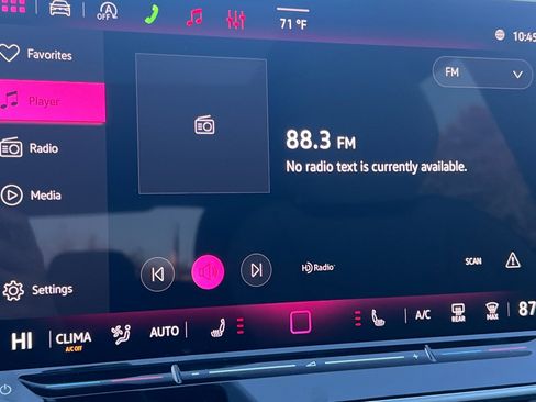 New 2026 Volkswagen Tiguan SE R-Line image 18