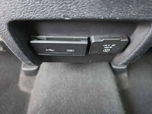 Used 2020 Jeep Cherokee Limited AWD/4WD image 44
