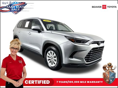 Used 2025 Toyota Grand Highlander FWD image 1
