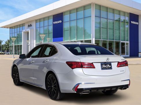Used 2018 Acura TLX V6 SH-AWD w/ Advance Package image 4