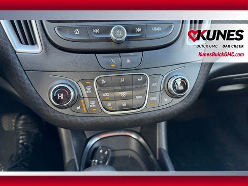 Used 2024 Chevrolet Malibu LT image 15