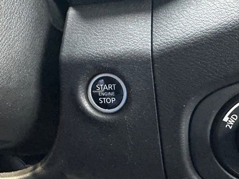 Used 2023 Nissan Frontier PRO-4X w/ Technology Package image 34