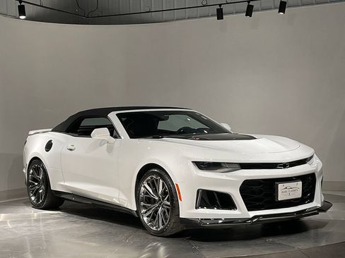 Used 2023 Chevrolet Camaro ZL1 RWD image 81