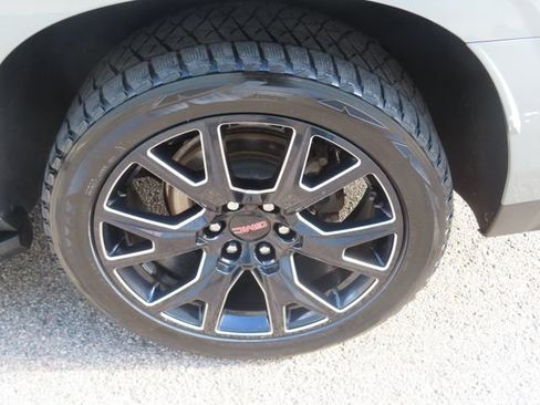 Used 2023 GMC Yukon XL Denali w/ LPO, Floor Liner Package AWD/4WD image 16
