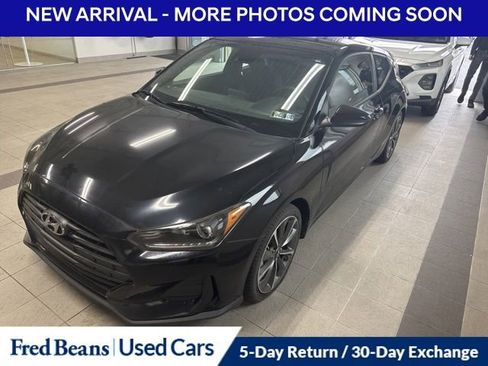 Used 2019 Hyundai Veloster 2.0 Premium FWD image 1