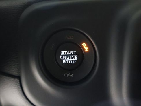 Certified 2021 Jeep Wrangler Sport S image 24