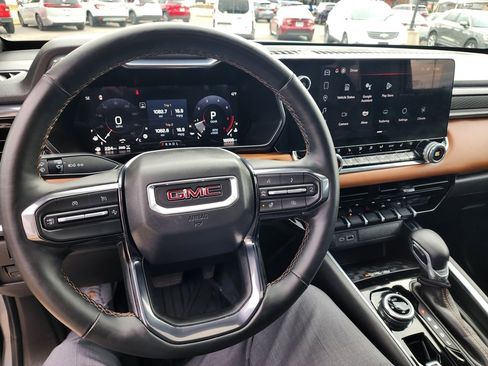 Used 2024 GMC Canyon AT4 w/ AT4 Premium Package image 22