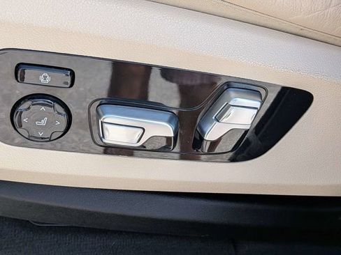Used 2022 BMW X5 xDrive40i w/ Luxury Seating Package AWD/4WD image 22