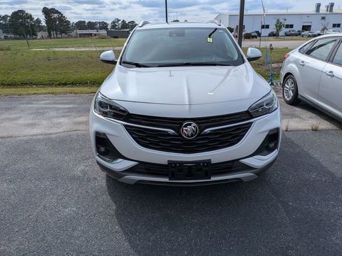 Used 2023 Buick Encore GX Essence w/ Experience Buick Package FWD image 2