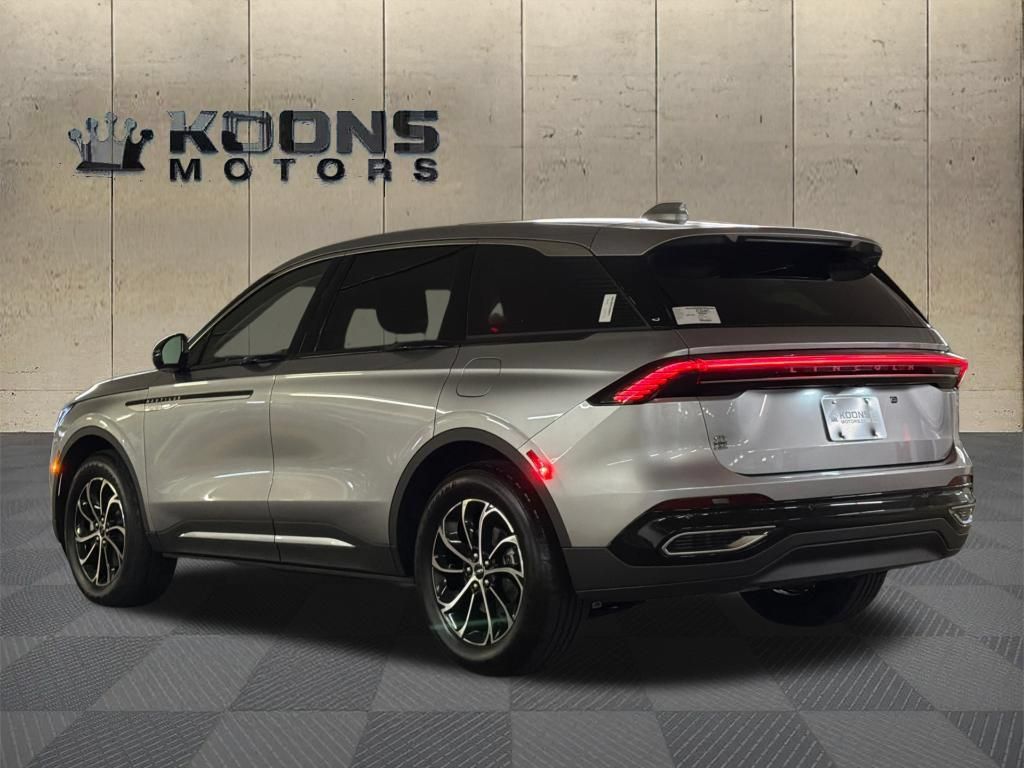 New 2026 Lincoln Nautilus Premier AWD/4WD image 5