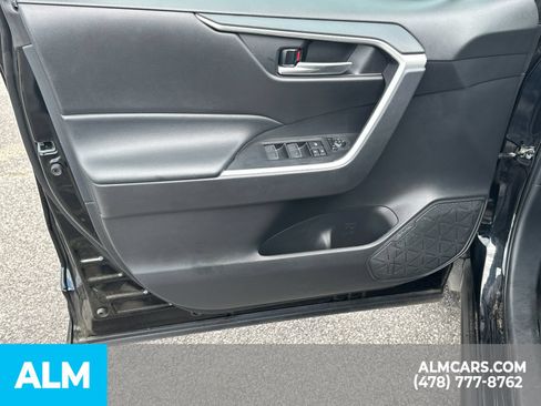 Used 2023 Toyota RAV4 XLE FWD image 11