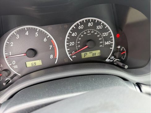 Used 2013 Toyota Corolla LE FWD image 9