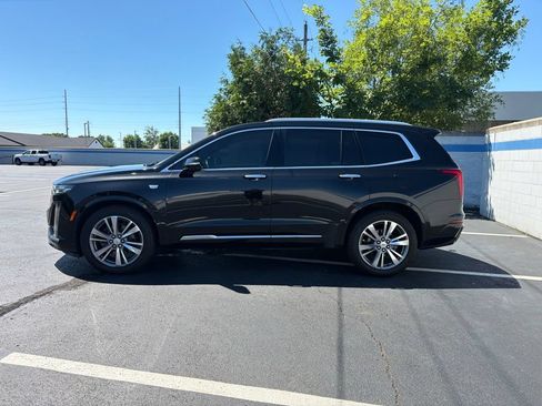 Used 2020 Cadillac XT6 Premium Luxury w/ LPO, Floor Liner Package FWD image 2