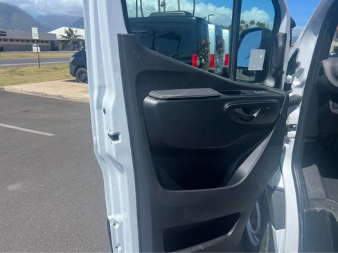 New 2025 Mercedes-Benz Sprinter 2500 image 10