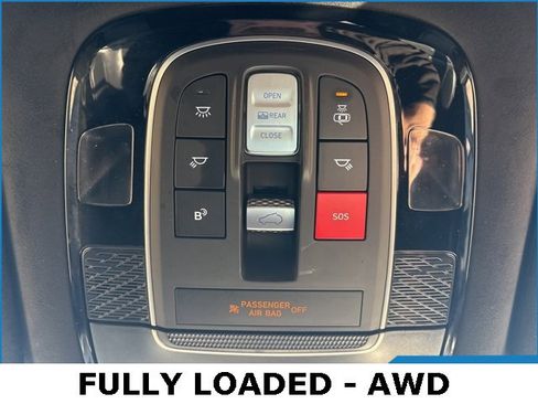 Used 2024 Hyundai Palisade Calligraphy image 19