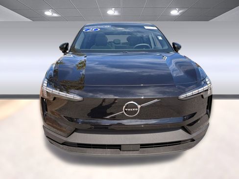 Certified 2025 Volvo EX30 Plus w/ Climate Package image 6
