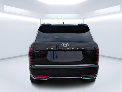 Used 2026 Hyundai Palisade Calligraphy image 4