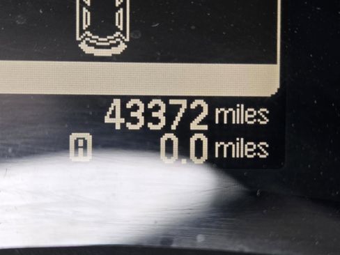 Used 2011 Nissan Leaf SL FWD image 37