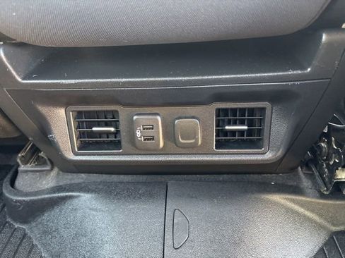 Used 2022 Chevrolet Silverado 3500 LT w/ Convenience Package AWD/4WD image 28