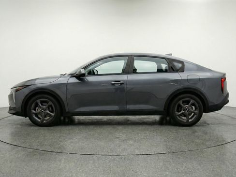 Used 2025 Kia K4 LXS image 5