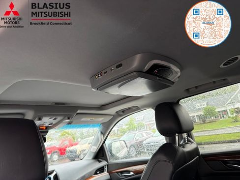 Used 2019 Cadillac Escalade ESV Luxury AWD/4WD image 44