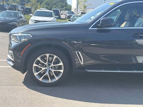 Used 2022 BMW X5 xDrive45e w/ Executive Package AWD/4WD image 3