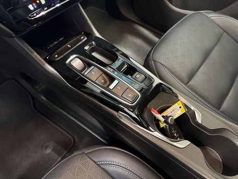Certified 2023 Chevrolet Bolt EUV Premier w/ Sun & Sound Package FWD image 23