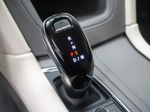 Used 2021 Cadillac XT5 Premium Luxury FWD image 25