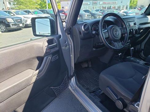 Used 2016 Jeep Wrangler Unlimited Sport w/ Quick Order Package 24S AWD/4WD image 11