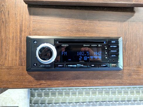 Used 2019 Chevrolet Express 4500 w/ RV Package image 44