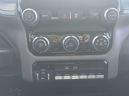 Used 2026 RAM 3500 Tradesman w/ Chrome Appearance Group AWD/4WD image 8