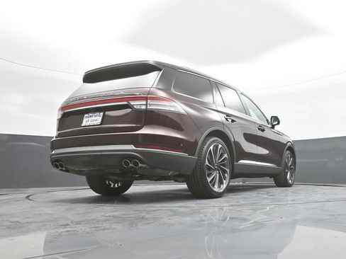 Used 2020 Lincoln Aviator Reserve w/ Equipment Group 202A AWD/4WD image 48