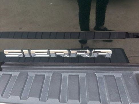 Used 2015 GMC Sierra 1500 SLT w/ SLT Crew Cab Value Package image 6