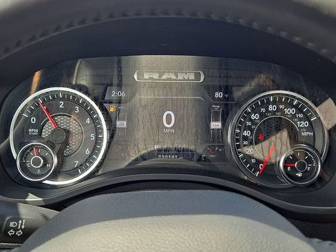 Used 2024 RAM 1500 Laramie AWD/4WD image 26