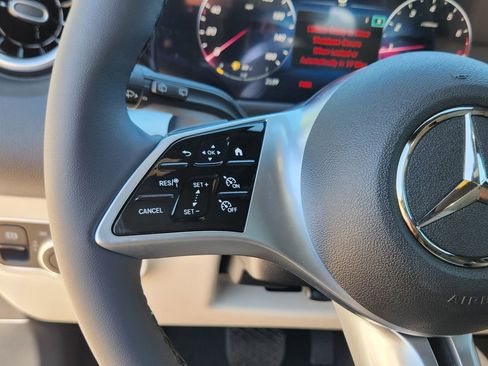 New 2026 Mercedes-Benz GLB 250 4MATIC image 27